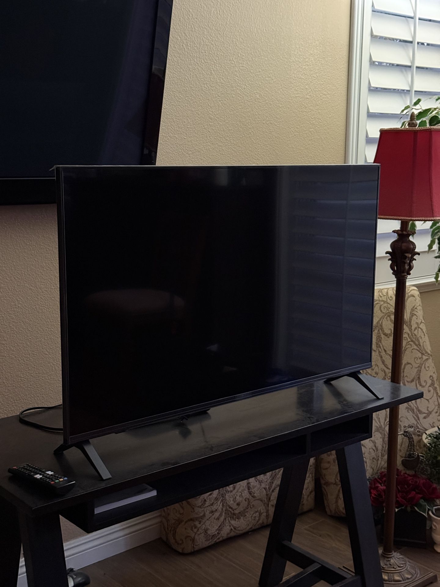 LG UHD AI 43 in Tv