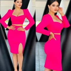 New Women's 2 Piece Set Available In Size Small And Medium 