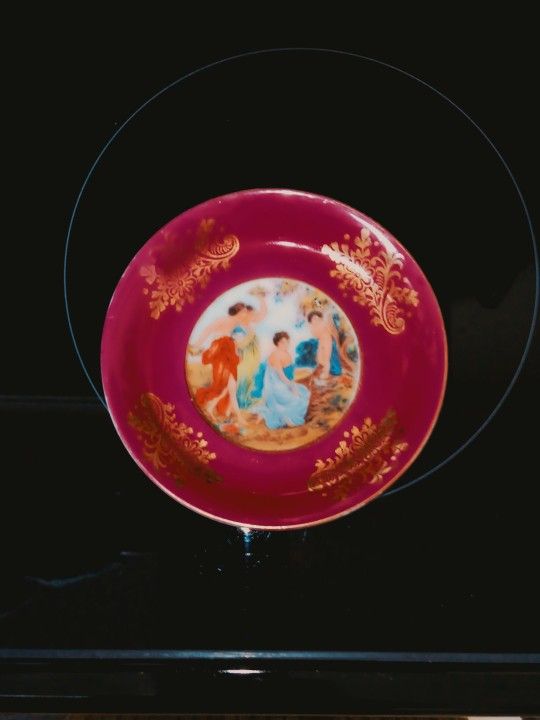 2 Antique Perfect Condition 4 In Diameter Hand Painted Little Plates