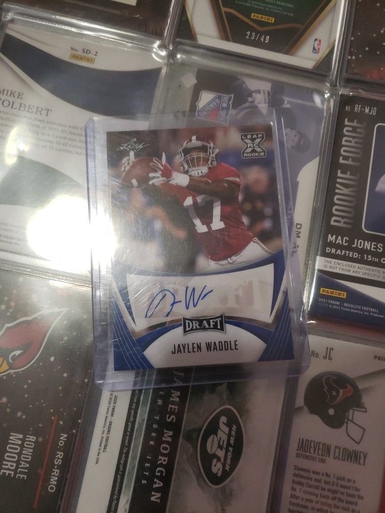 Leaf Jaylen Waddle Rookie Auto Card