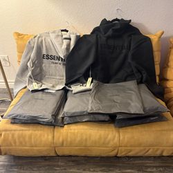 Essentials Hoddie 