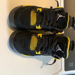 Jordan 4 Retro Tunder 
