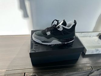Jordan 4s