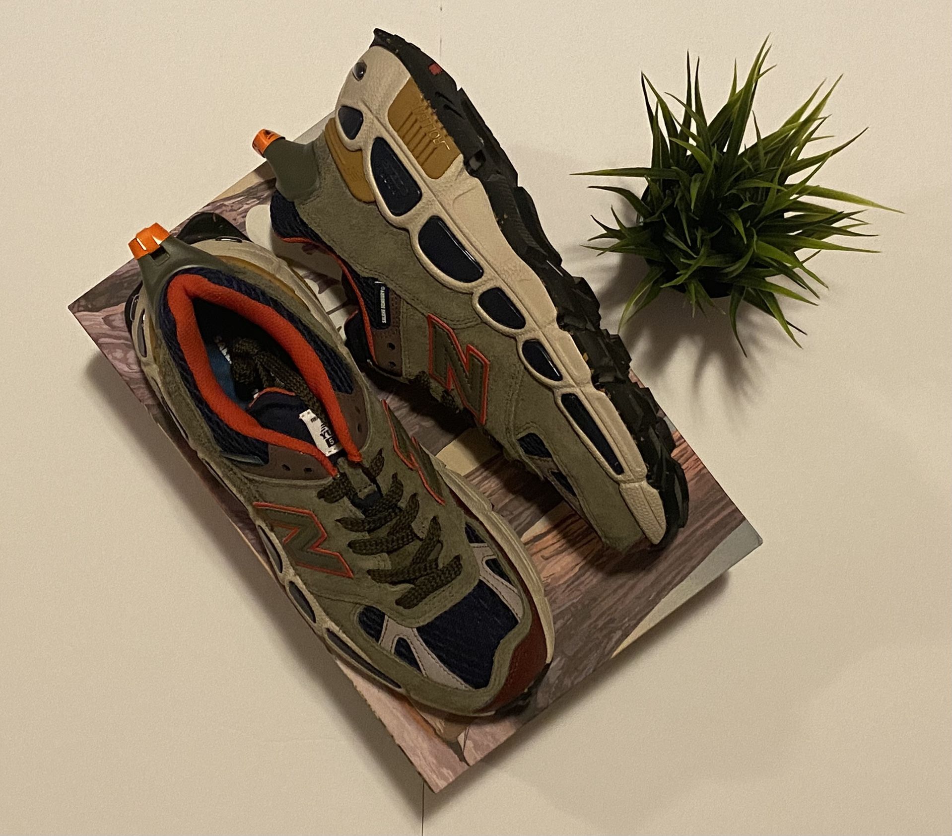 New Balance 574 Salahe Bembury Team Green Forest Yurt