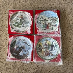 Royal Windsor Collector Plates (4)