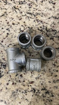 Galvanized Malleable Iron Pipe Fittings Set