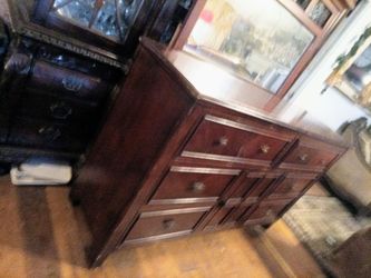 Dresser and one nite stand & mirror