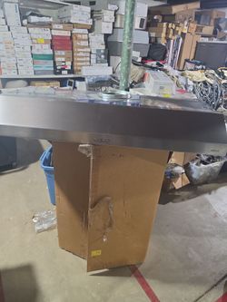 Broan  range hood 42in