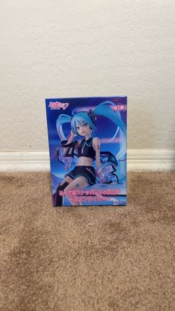 Hatsune Miku Neon Saber Figure