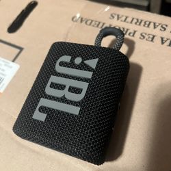 JBL Go 3 bluetooth speaker 