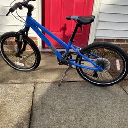 Novara (Lucia) 20in Mountain  Bike