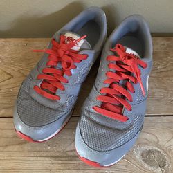 Nike Better World Women's Gray White Red Laces Sneaker Shoes Size 8.5