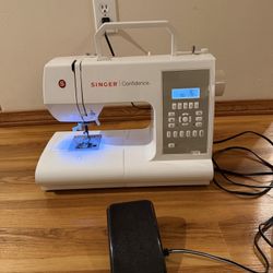 Singer Confidence 7470 Sewing Machine 