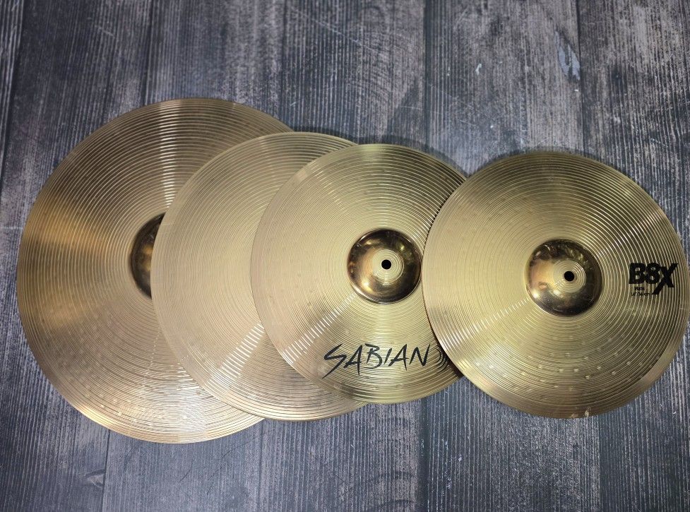 Sabian B8x Cymbals Drums Pack !! Like New !! $280 Or Best Offer !!