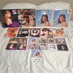 Taylor Swift/Swiftie Collection – 4 Sealed Vinyls + 13 CDs + 5 Magazines & Bracelet