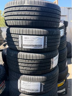 215/45/17 Royal Black Tires installed and balanced / instaladas y balanceadas