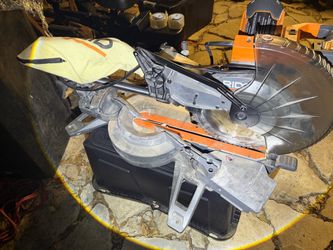 RIDGID R4222 12-inch sliding compound miter saw