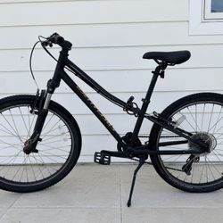 Specialized Hotrock 24 Inch Boys Mountain Bike