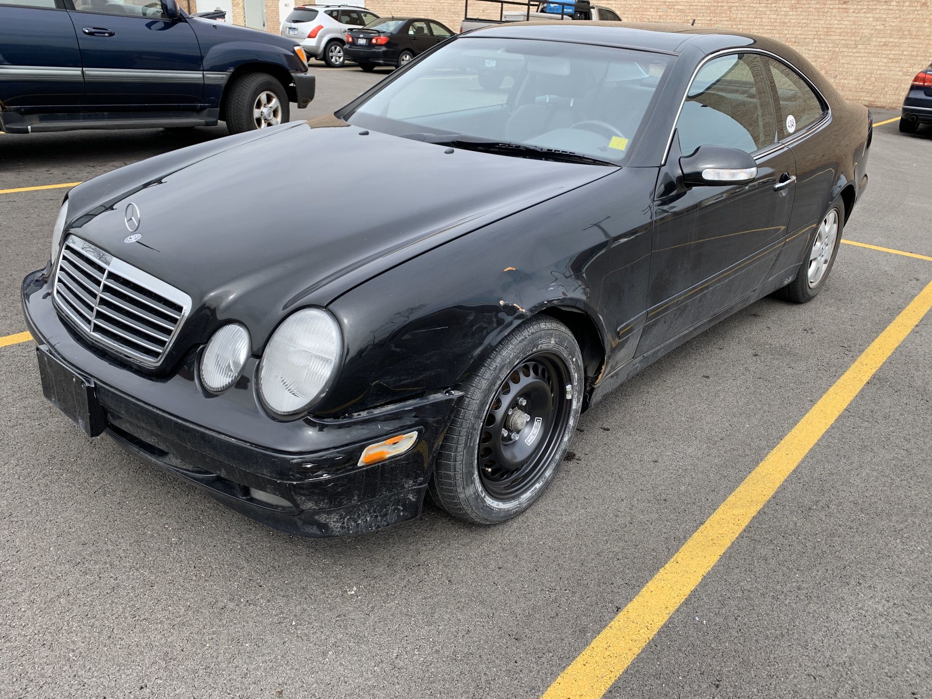 Parting out 2002 Mercedes CLK 320 with 124k