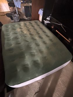 Zearna Queen Air Mattress with Built-In Pump