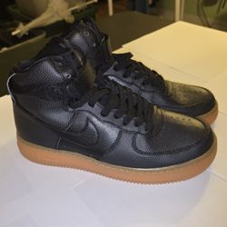 Woman's Nike High Tops