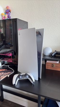 PS5 Digital + controller