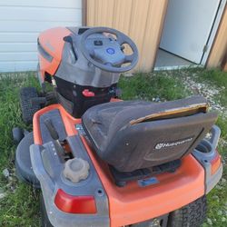 Riding Mower Used Cash Only Local Pick Up Needs Service 