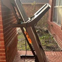 Working treadmill for sale !