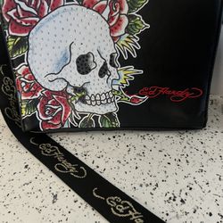 Ed hardy skull purse Perfect for halloween🎃