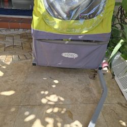 In STEP BYCICLE TRAILER