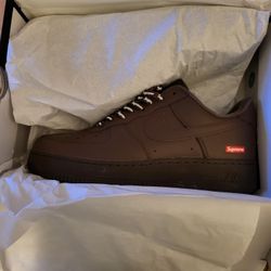 Nike Air Force 1 Low Supreme  Worn Once Size 10.5 $150