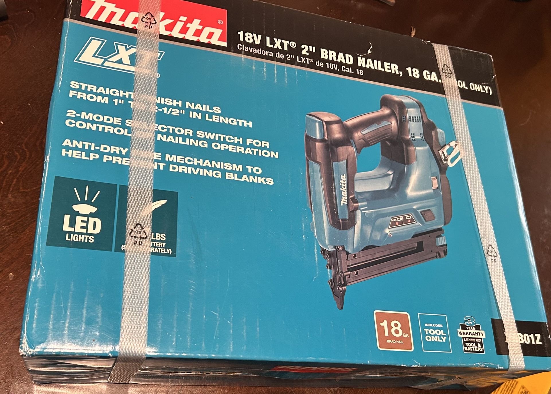 Makita LXT 18V Li-Ion 2 in. 18-Gauge Brad Nailer (Tool Only) XNB01Z