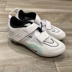 New without tags Nike Superrep Cycle Next Nature Womens
