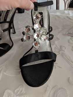 8 jewelled black heels Nina new york 9.5