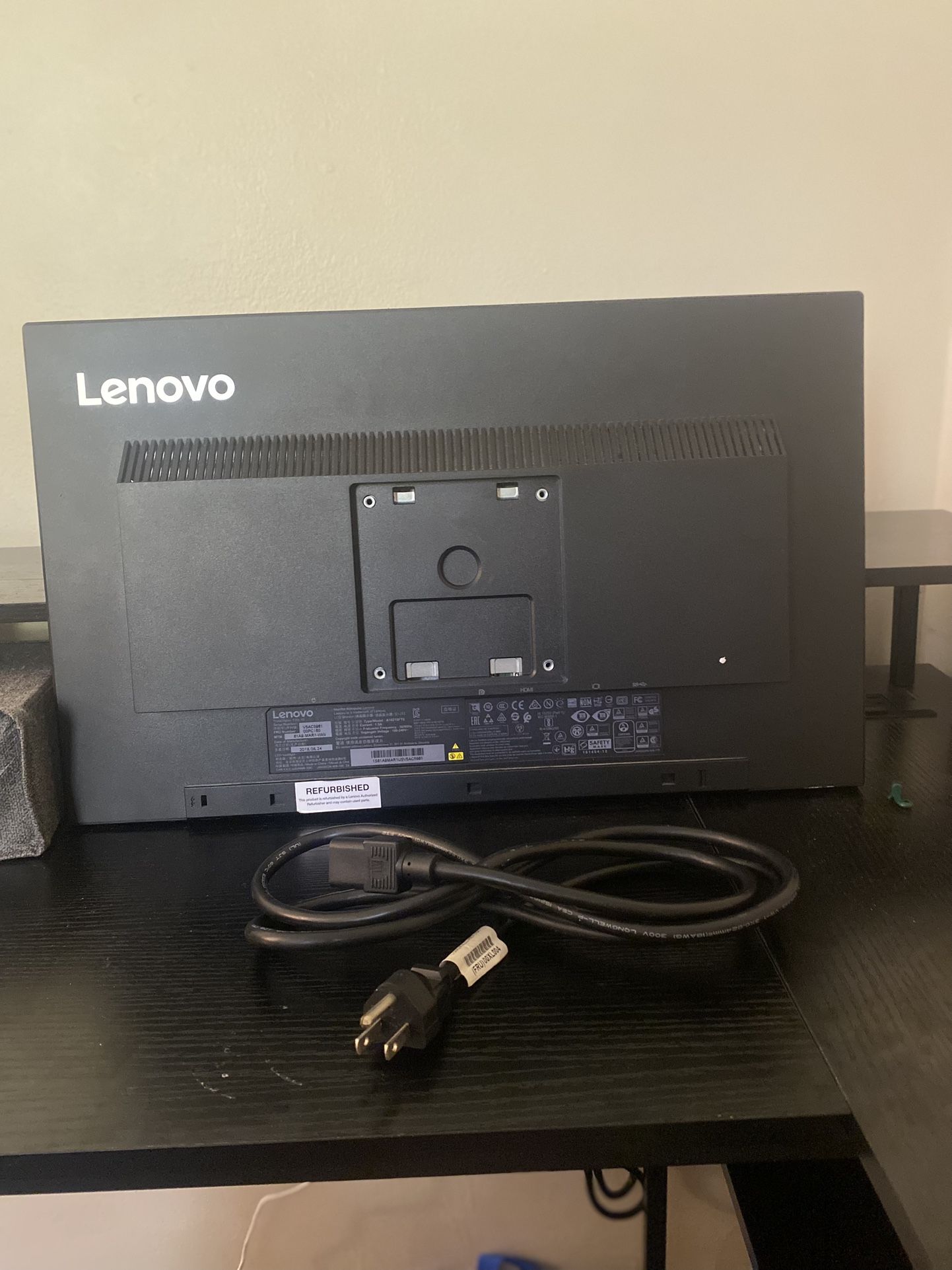 Small Monitor 19inch