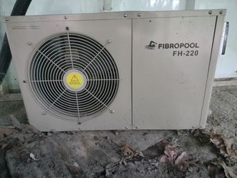 Swimming pool heater