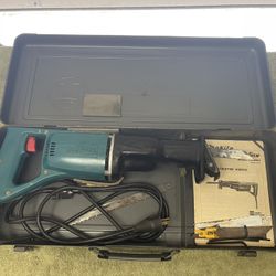 Makita Recipro saw