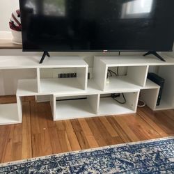 TV stand/Storage Space 