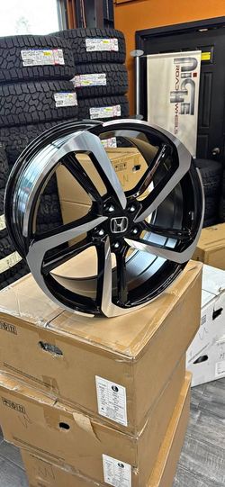 Honda Accord Civic Wheels Tires 19x8 5x114.3 +35 235/40R19 Goodyear Eagle Touring 96V Rims Tires