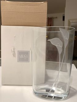 Mikasa CALLA LILY 9" Oval Vase