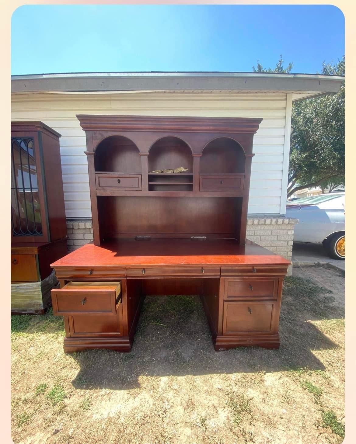 Cherry Wood Desk With Hutch