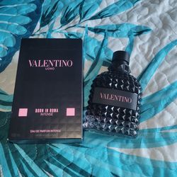 Valentino intense eau de parfum