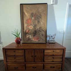 Dresser Free 15 Ave And Thunderbird 