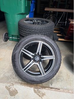 Set of 4 Mastercraft Glacier Trex M+S Tires Mounted on Voxx Wheels