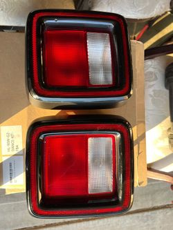 Jeep JL OEM Tail Lights