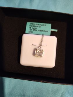 Moissanite Square Halo Pendant 