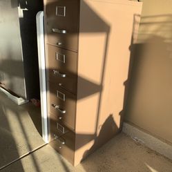 Metal Sturdy Filing Cabinet 