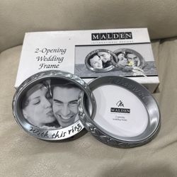 Malden 2-Opening Wedding Frame