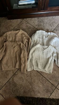 Knit Sweaters Size 5 / Sueters Tejidos Medida 5