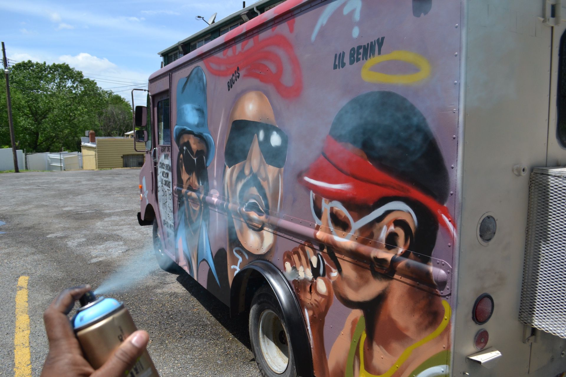 Brand your food truck with STREET ART